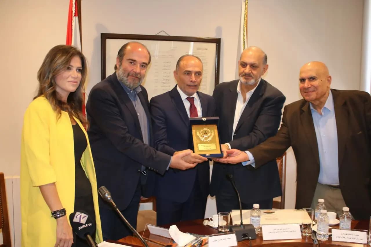السفير التونسي يزور غرفة زحلة والبقاع