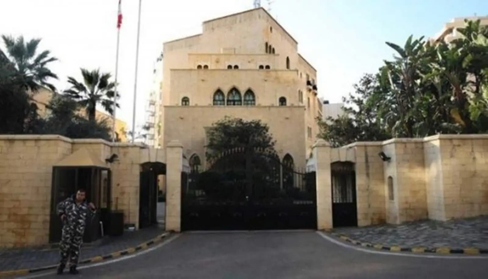 أوساط عين التينة: هذا ما فعله بري في الخلاف بين عون وسليم