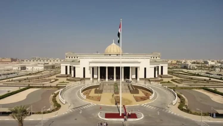 الإمارات تصدر أحكاماً بالمؤبد والسجن على بنغلادشيين