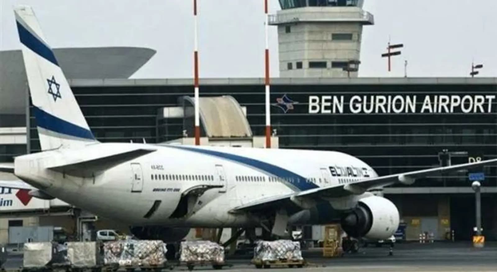 عطل مفاجئ يصيب مطار بن غوريون.. واشتباه بهجوم إلكتروني