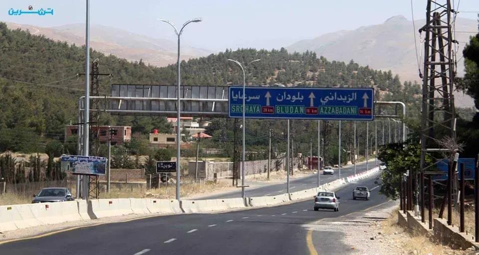 استهداف سيارة على طريق دمشق - بيروت