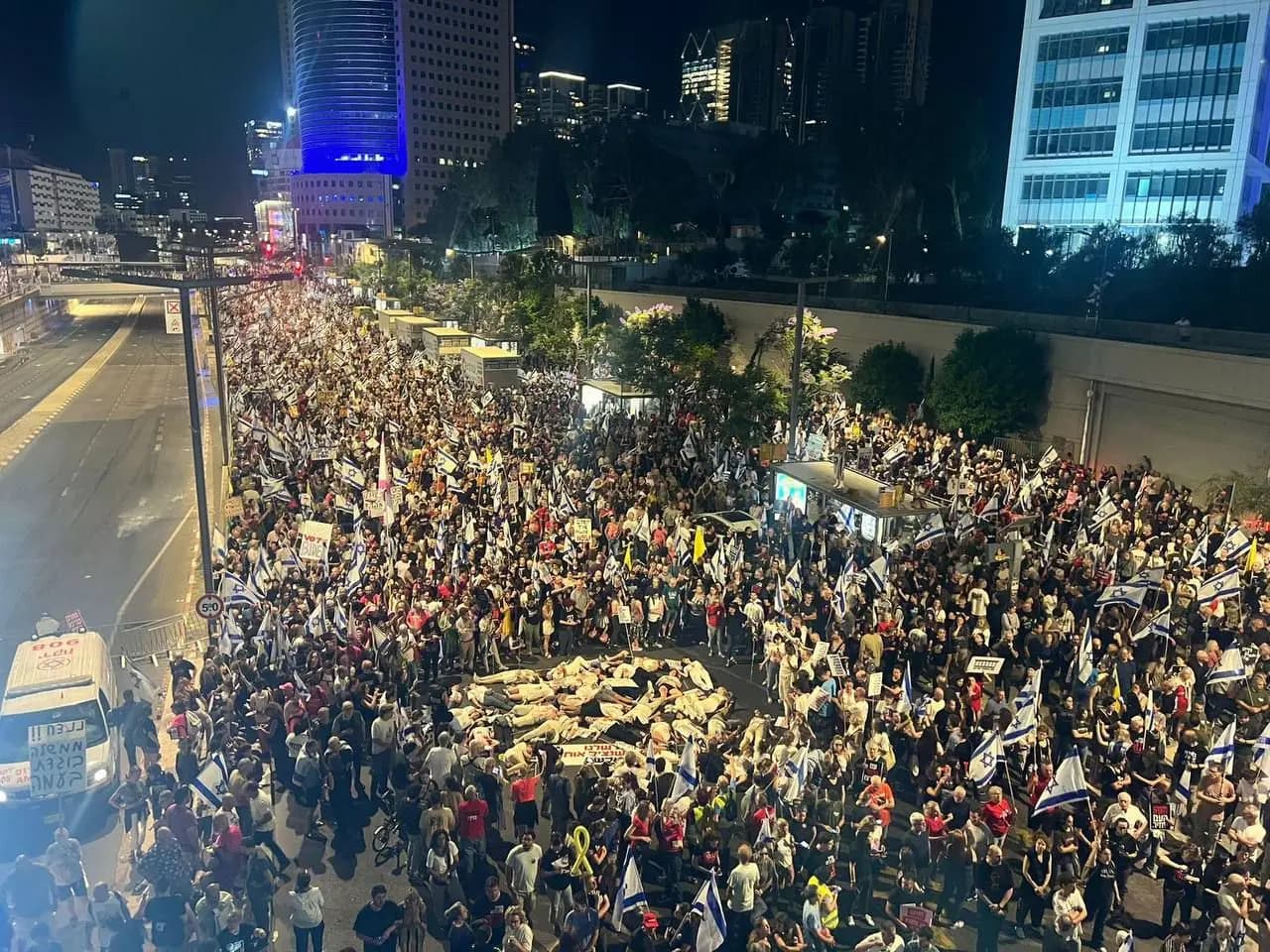 المظاهرات تعم شوارع "تل أبيب"