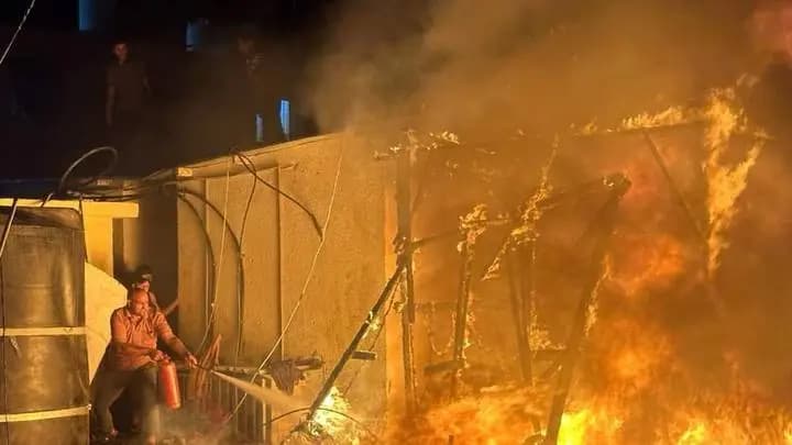 مجـ.ـزرة جديدة يرتكبُها الاحتلال في مستشفى شهـ.ـداء الأقصى