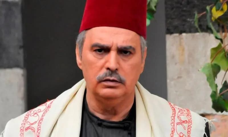 "أبو عصام" يلعن باب الحارة!