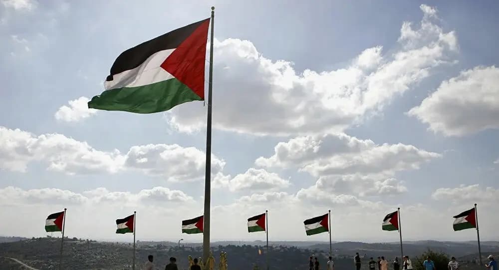 حماس تنفي وجود مسلحين بمدرسة التابعين في غزة