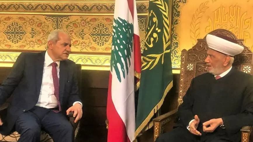 ملحم خلف من دار الفتوى: المواقع السياسية تستغل الدين!