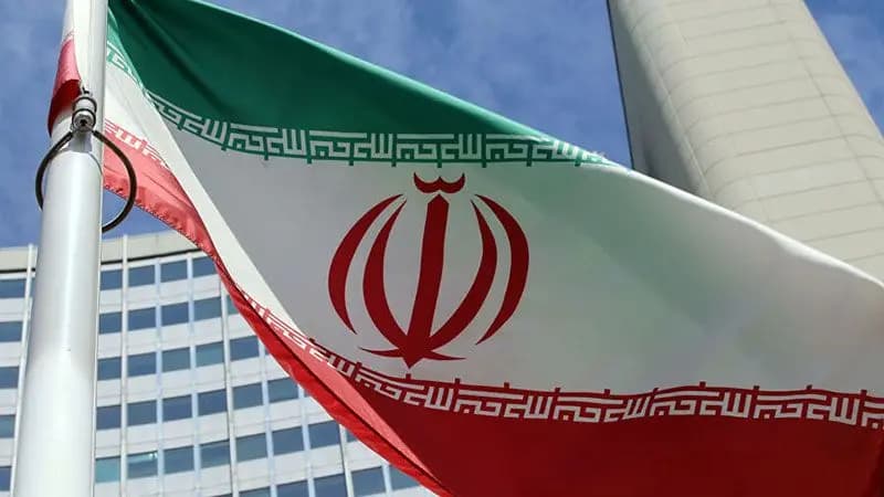 طهران تهاجم بيان الترويكا الأوروبية.. و"إسرائيل": سنردّ بضرب "قلب إيران"