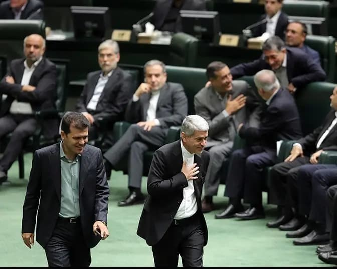 البرلمان الإيراني ينعقد لمنح الثقة لـ"حكومة بزشكيان"