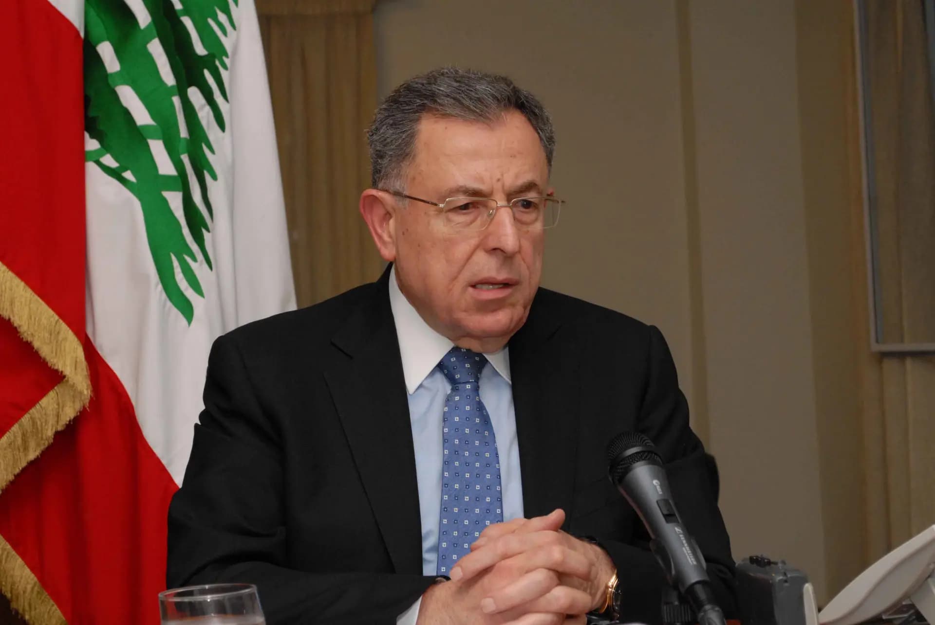 السنيورة يدين اغتيال المقدح: الحكمة تقضي بمنع توسيع الحرب