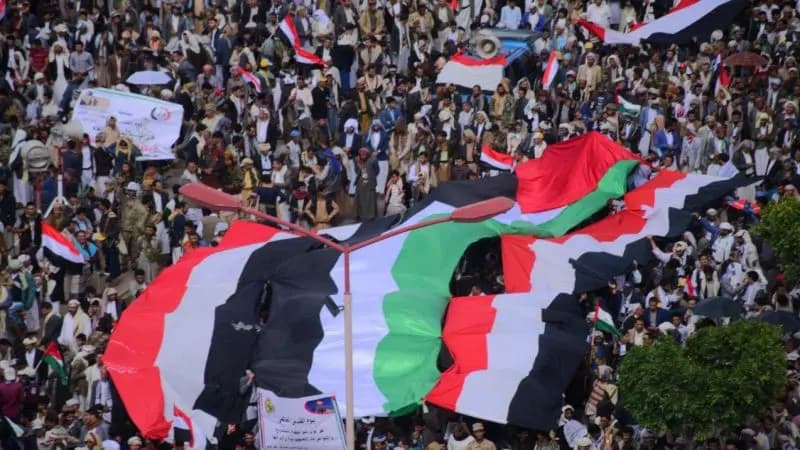 "العدو يترقب".. الحوثي: الرّدُّ آتٍ حتمًا