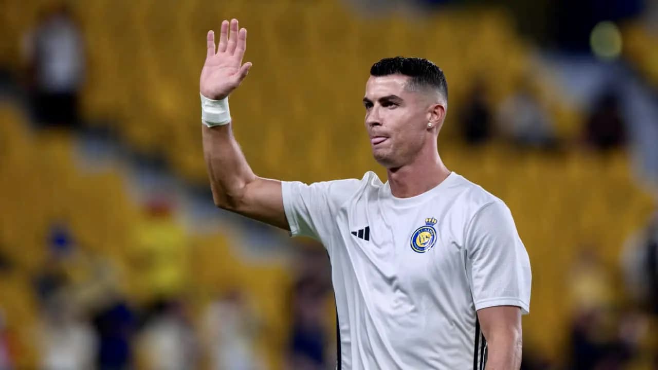 الاتحاد الاوروبي لكرة القدم يكرم رونالدو