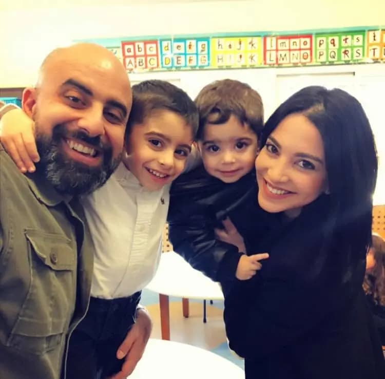 "حياتنا مكفاية".. هشام حداد يرد على شائعات طلاقه