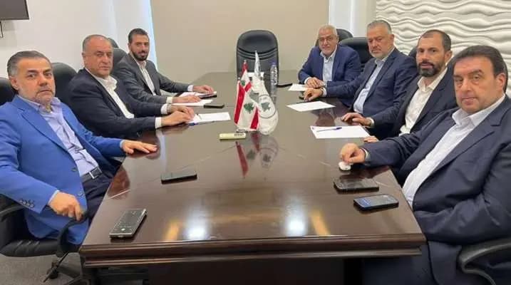 "سنباشر اتصالاتنا".. هذا ما خرج به المجتمعون في الصيفي