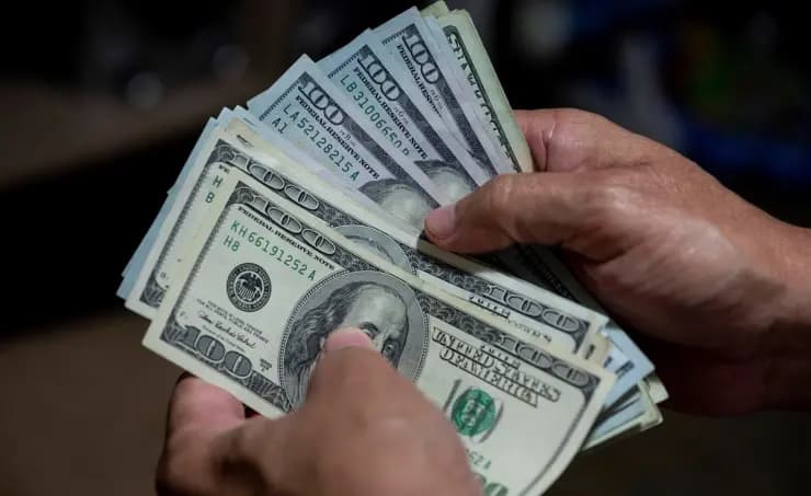 الدولار يسجل ارتفاعًا.. إليكم تحركات الأسعار