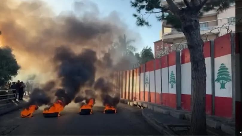 حرق إطارات في محيط السراي وقرب منزل ميقاتي