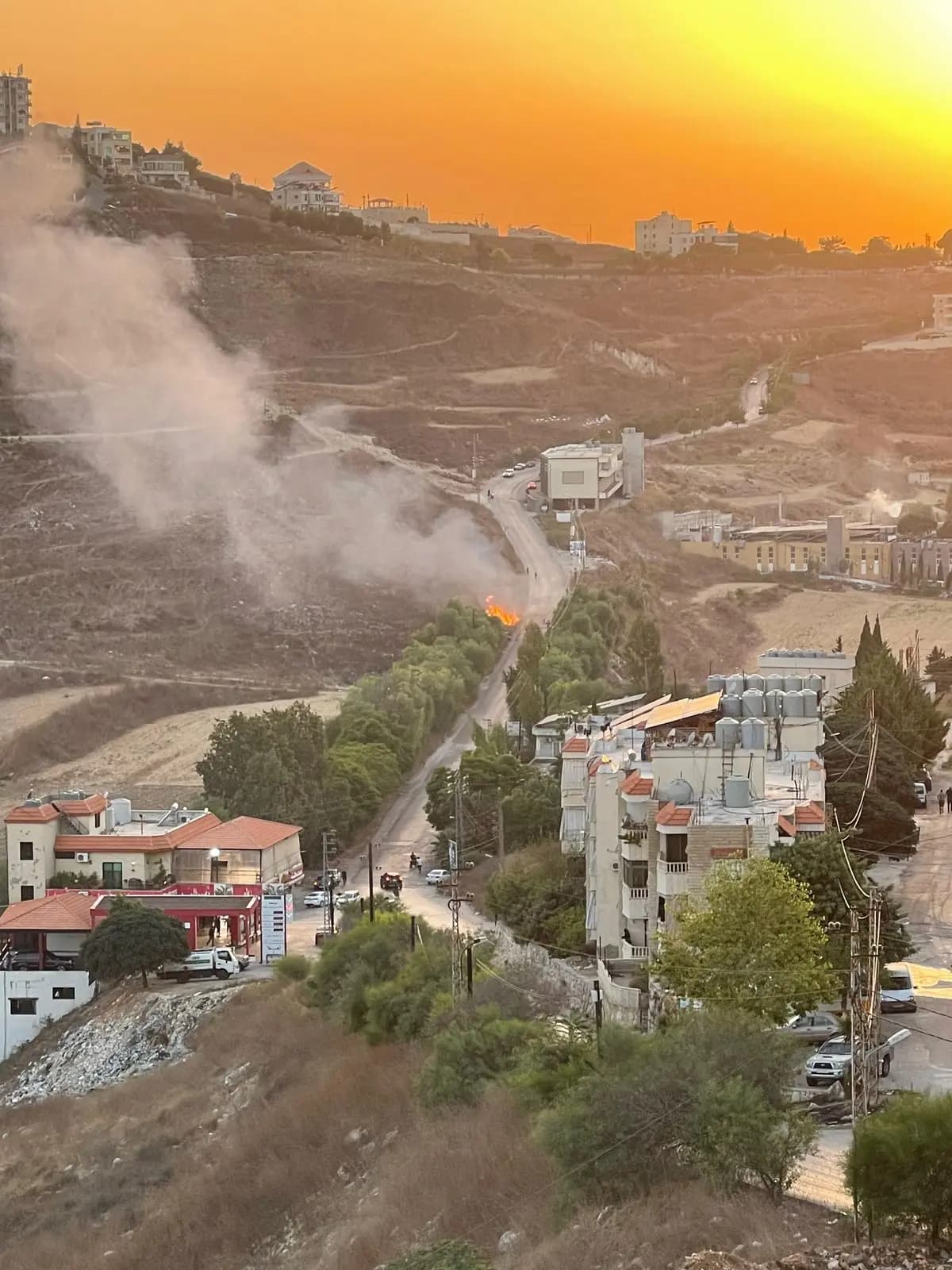 العدو يستهدف سيارة على طريق كفرجوز - النبطية