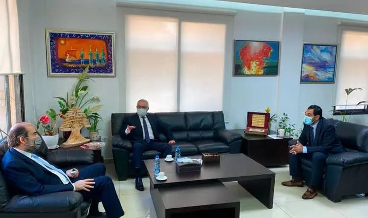 الحاج والمدير العام لوزارة الاقتصاد وسلسلة مباحثات