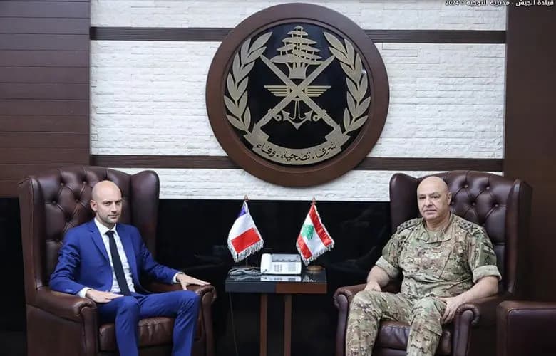قائد الجيش يستقبل وزير خارجية فرنسا