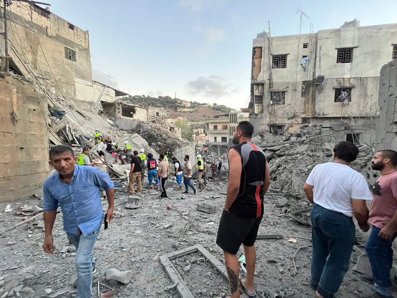 العدو الإسرائيلي يواصل اعتداءاته على القرى اللبنانية
