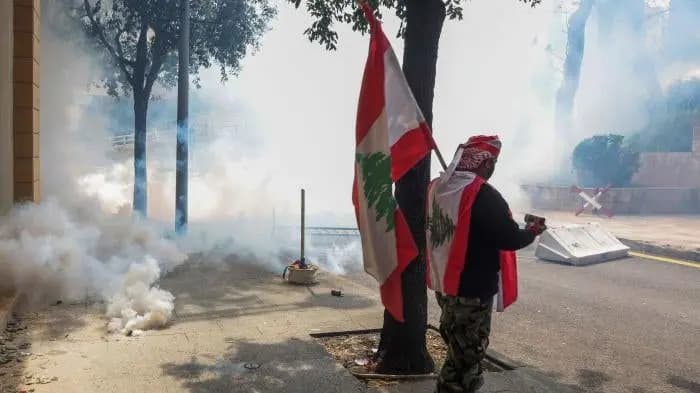 حالة حزن تسيطر على النجوم بسبب لبنان