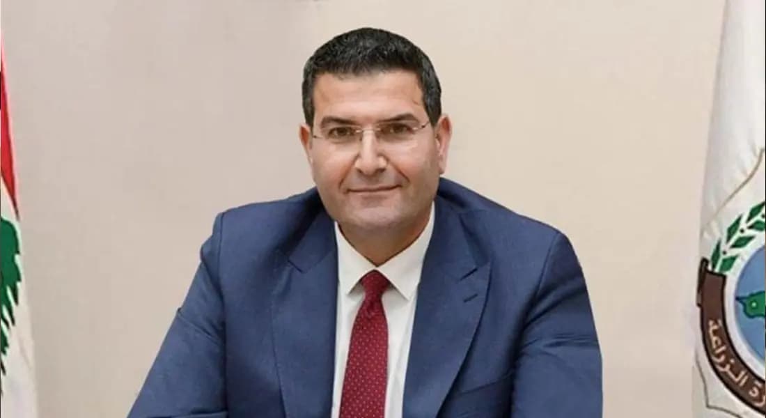 الحاج حسن وخير جالا على مراكز الإيواء