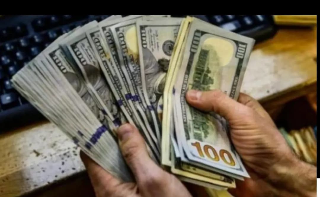 الدولار يرتفع... كم بلغ سعره عصر اليوم؟