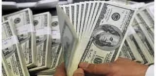 كيف افتُتح دولارُ السّوقِ السّوداءَ صباحَ اليوم؟