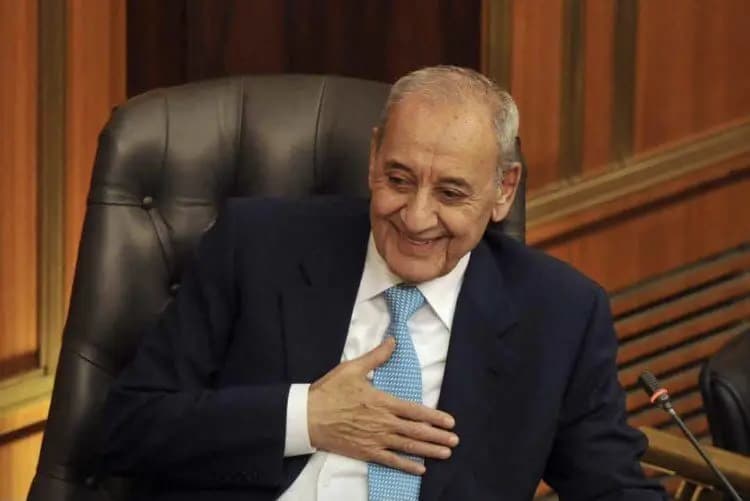 برّي يتلّقى تبريكات الأضحى