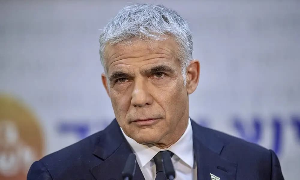 لابيد: هجوم إيران على إسرائيل لن يمر دون عقاب