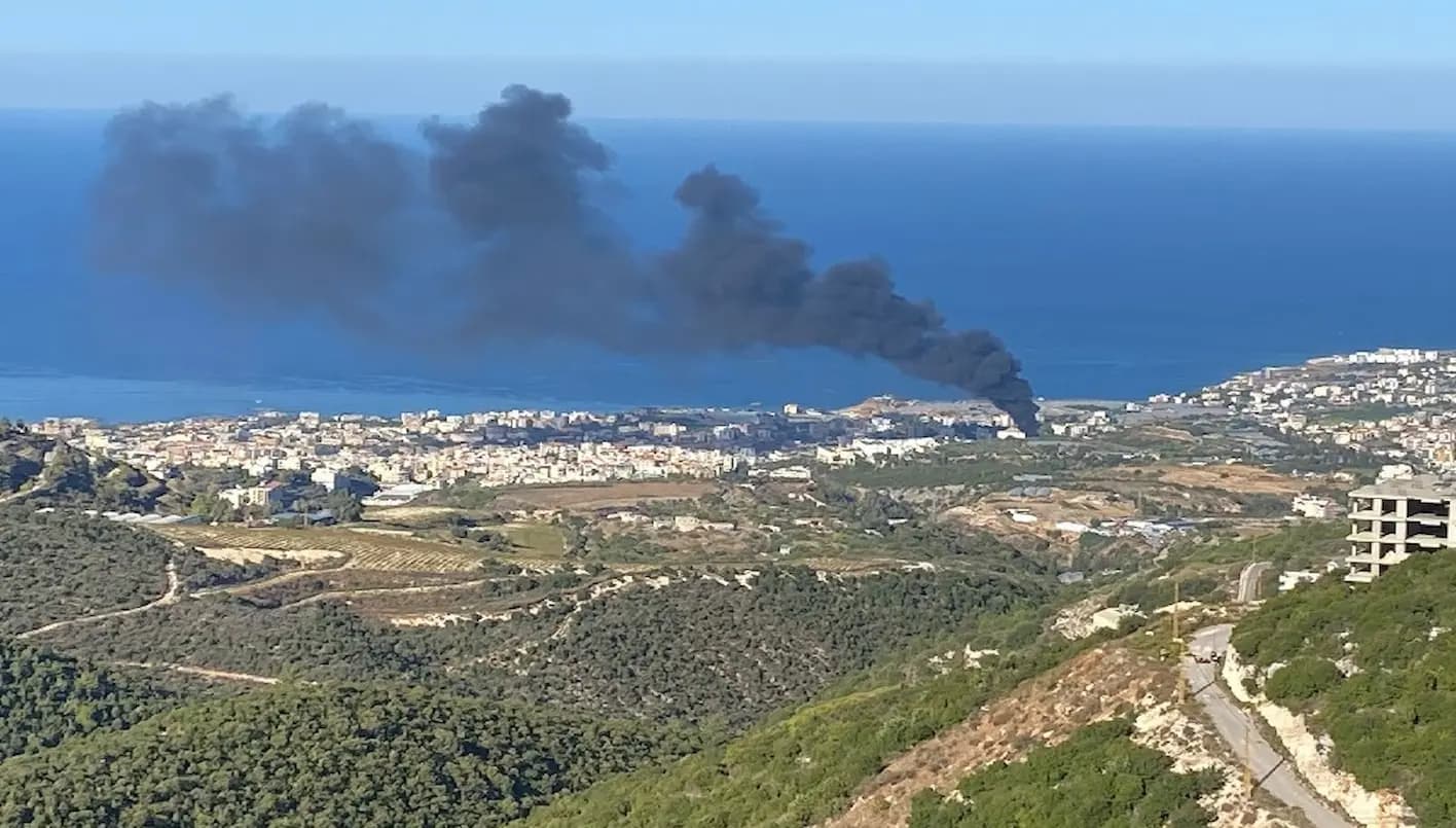 الدخان يتصاعد في جبيل وذعر بين الأهالي.. ما القصة؟