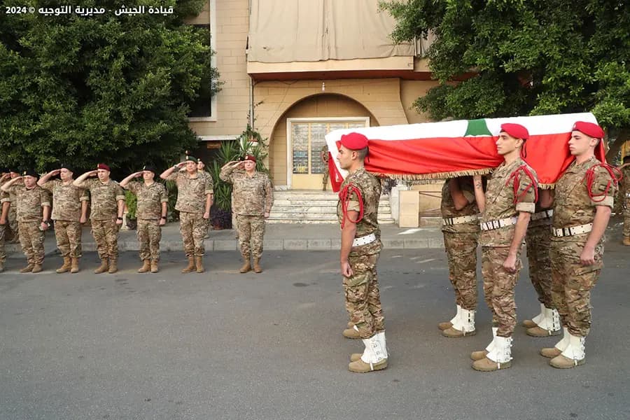 بعد مواقفه البطولية.. الشهيد "فرحات" إلى مثواه الأخير