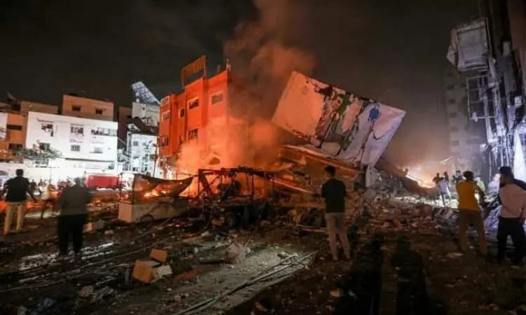 "مسؤولية تاريخية".. حماس تعلق على جريمة بيت لاهيا