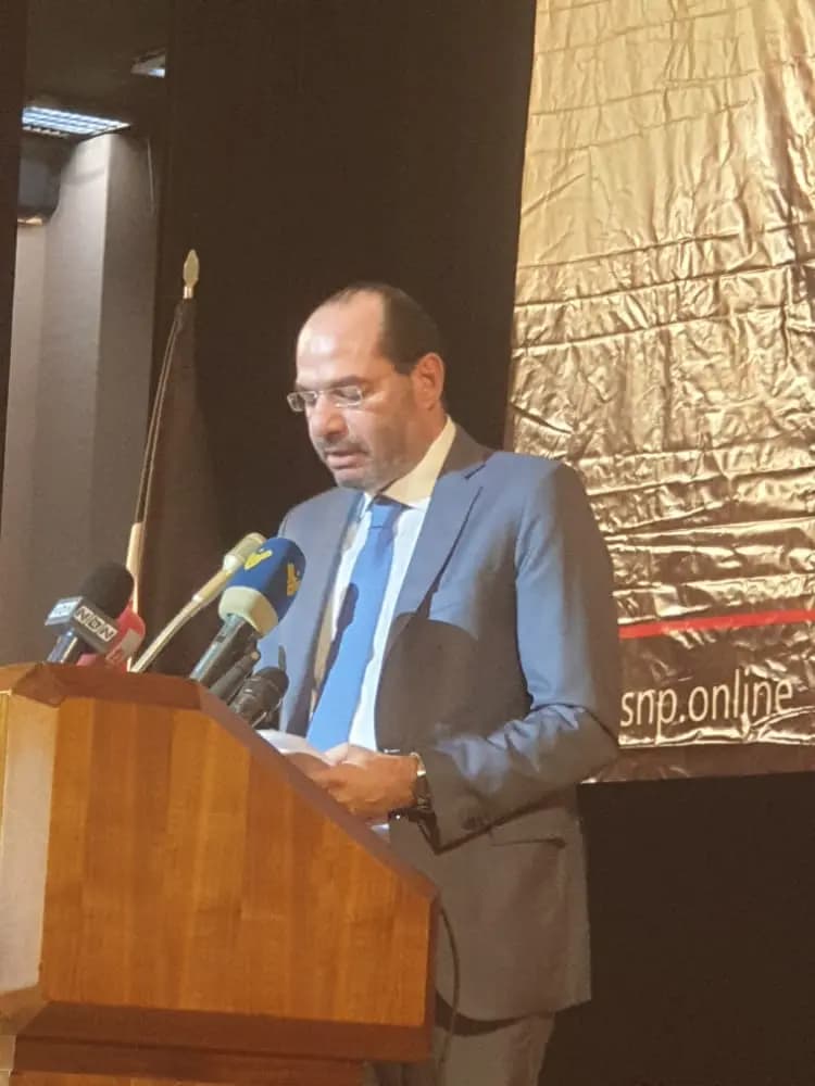 مراد: يجب على الحكومة التَّواصلِ مع سورية و المصلحة الوطنية تقتضي الحفاظ على علاقاتٍ جيدة مع الأشقاءِ العرب