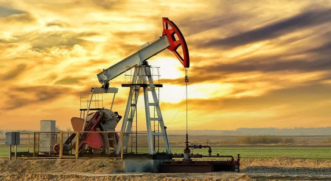 أسعار النفط تسجل تراجعًا بسيط