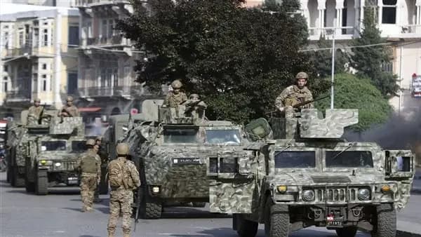 يخفي حلا لقيادة الجيش