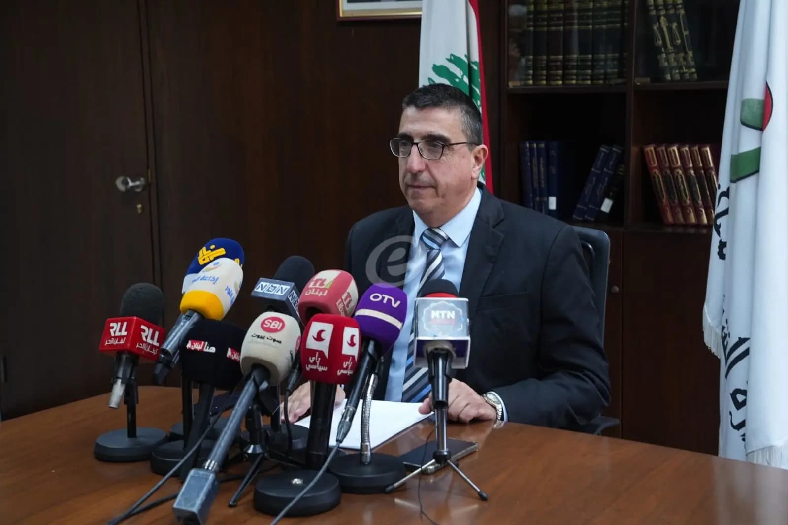 "أزمة النزوح".. بين حجار ونظيرته القطرية