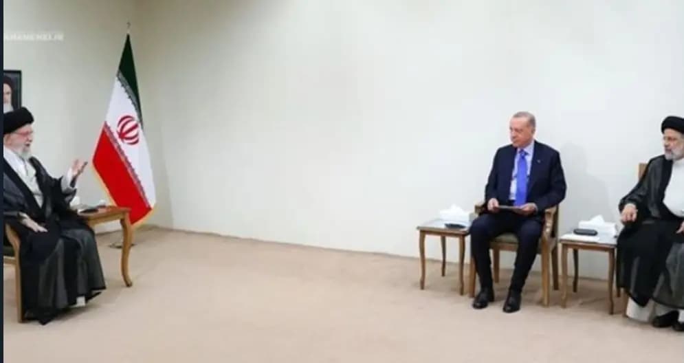 خامنئي لإردوغان: أي هجوم على سوريا سيضر بتركيا والمنطقة برمتها