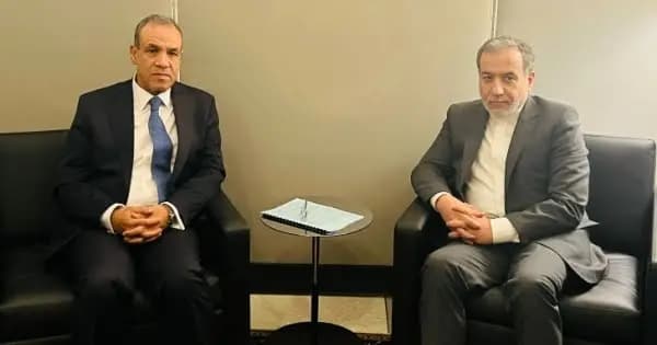 اتصال هاتفي بين وزيري الخارجية المصري والإيراني.. وهذا ما جرى بحثه