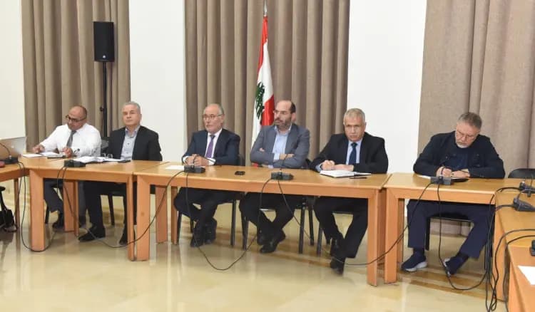 اجتماع هام بدعوة من لجنة التربية.. ومراد يثمن جهود الوزارة