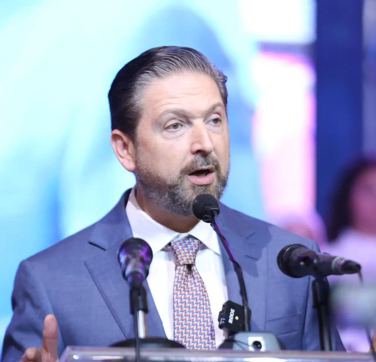 "ملتزمون بالقرار 1701".. كرامي: من قال إننا نقبل الفتنة؟