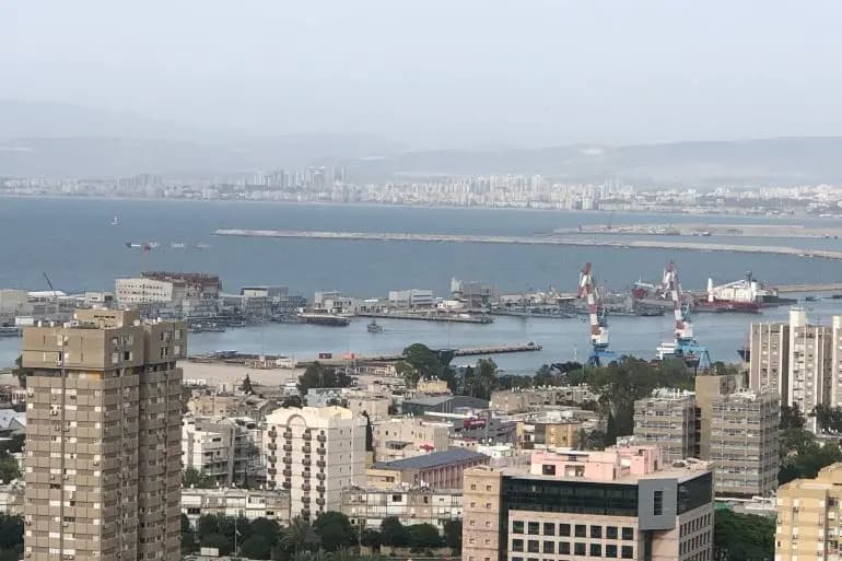 رئيس بلدية حيفا: المدينة تلقت ضربة اقتصادية غير مسبوقة