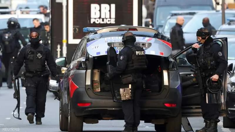 هكذا انتهى حادث احتجاز الرهائن في مطعم قرب باريس