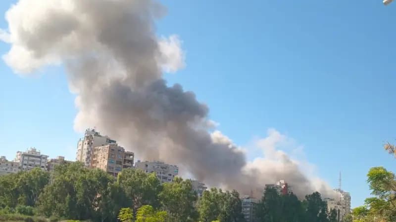 جولة لجشي وإعلاميين في الأماكن المستهدفة في صور
