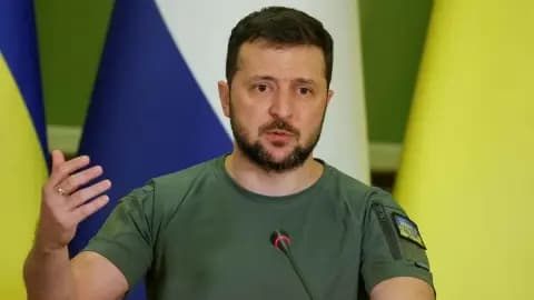 "لإنهاء المرحلة الساخنة".. زيلينسكي مستعد لتقديم تنازلات
