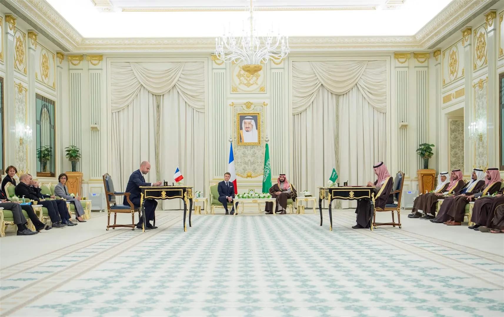 ماكرون وبن سلمان يبرمان شراكة استراتيجية