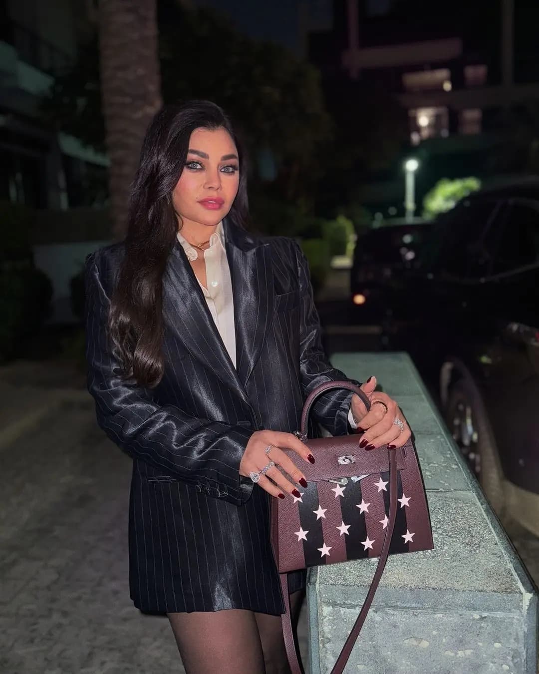 "هيفا وهبي" بطلة كلاسيك.. كيف بدت؟