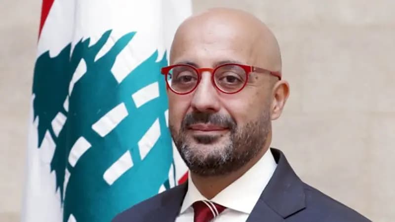 وزير البيئة بعد انهيار جزء من الإهراءات: رقعة الغبار لا تتجاوز الـ1500 متر من المرف