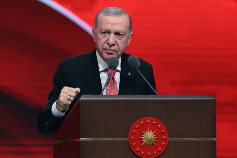أردوغان يدعو الاتحاد الأوروبي لدعم عودة اللاجئين السوريين
