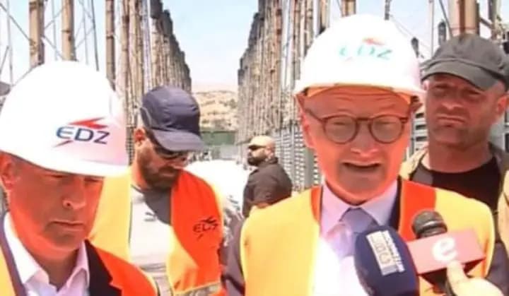 السفير الألماني يزور شركة كهرباء زحلة ويطّلع على تفاصيل عملها