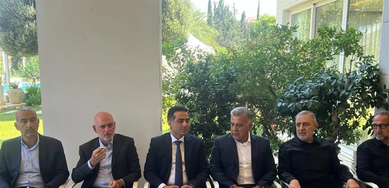 ممثلاً نصرالله... صفا يقدم واجب العزاء بوالد اللّواء إبراهيم